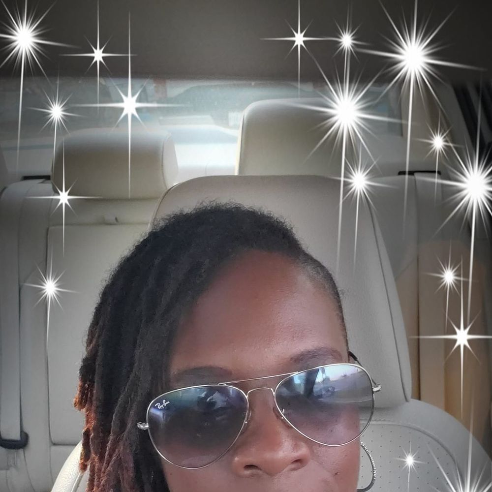 Meet your Posher, Neisha